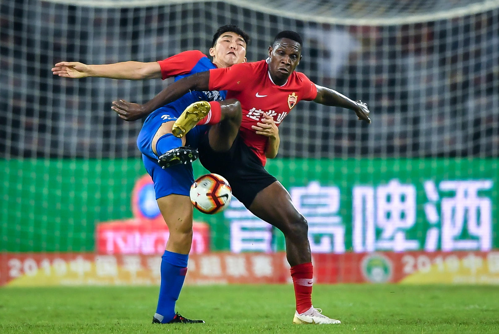 美高梅mgm官网-布莱顿训练开放日，今晨外线爆发引欢呼，中超在即，资深球员宣示担当